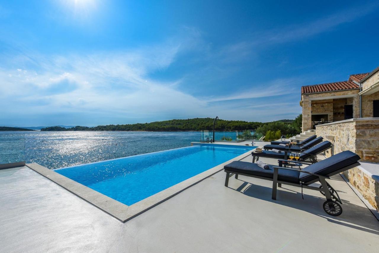 Proversa Villa Ždrelac